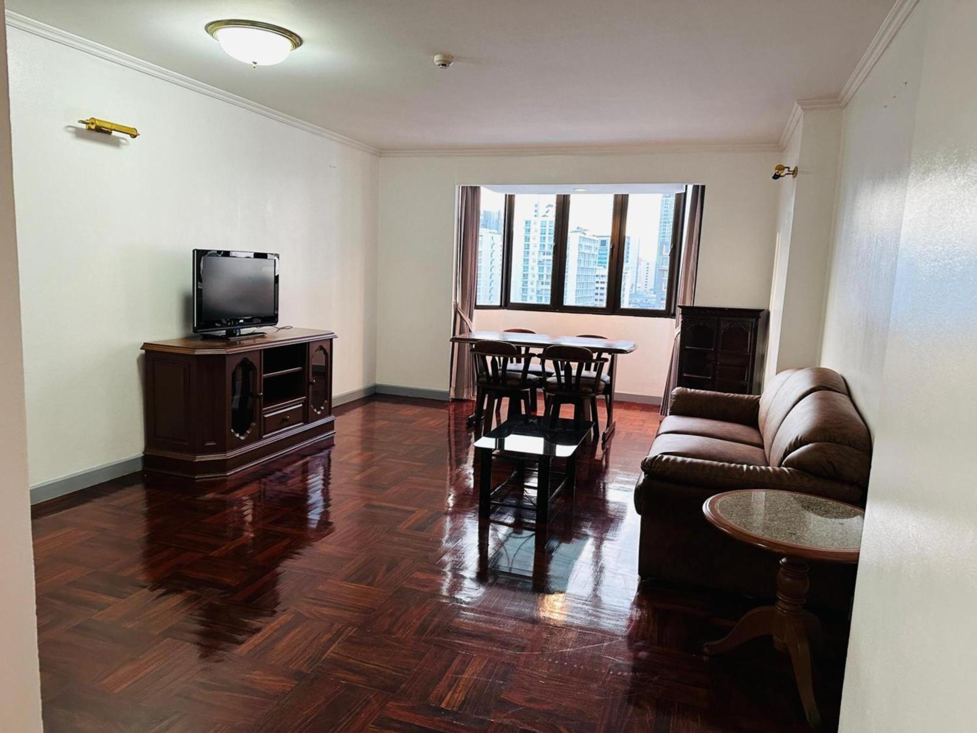 Affordable Serviced Apartments In Nana Omni Tower - Prime Sukhumvit Location Bangkok Exteriör bild