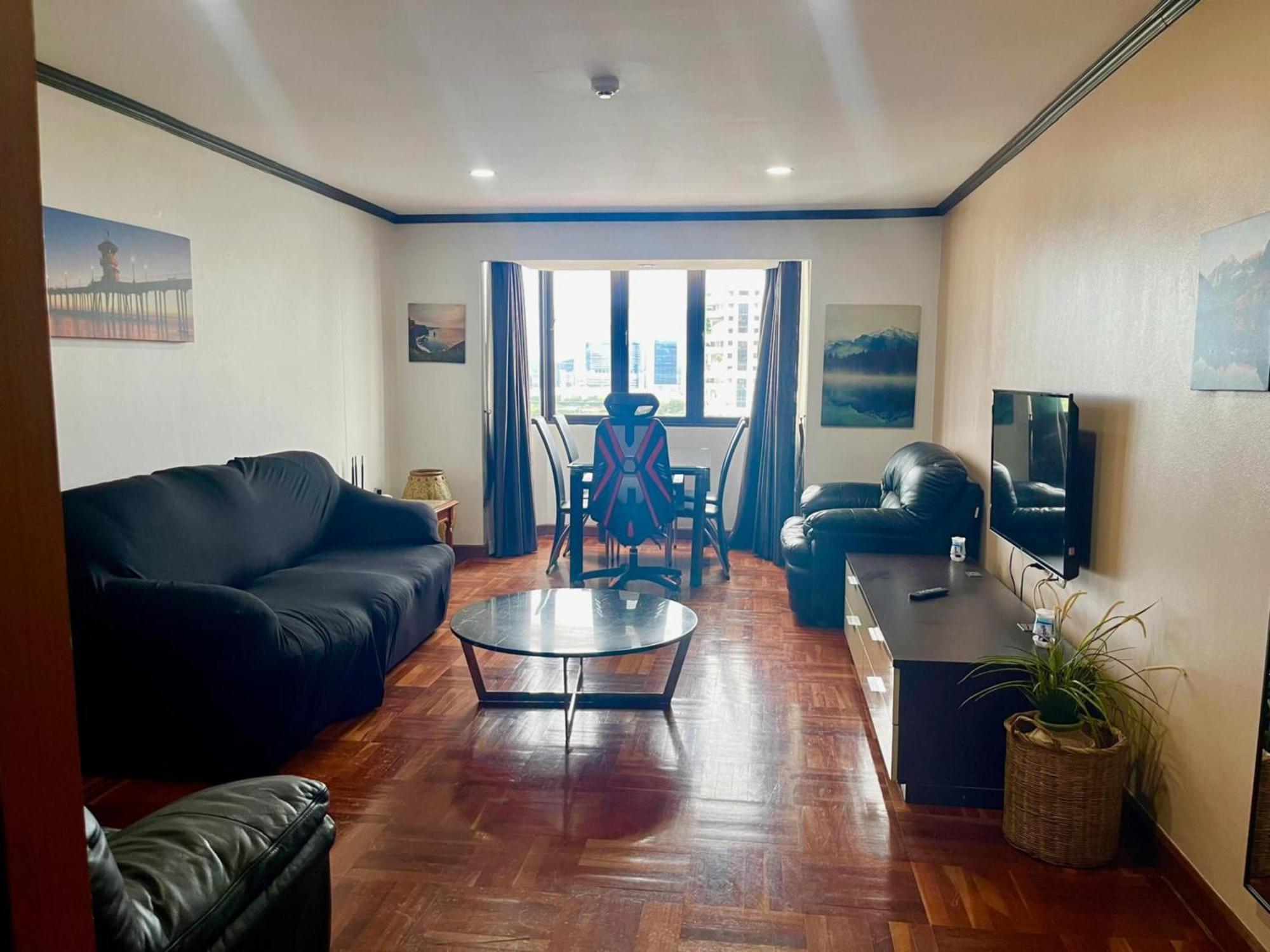 Affordable Serviced Apartments In Nana Omni Tower - Prime Sukhumvit Location Bangkok Exteriör bild